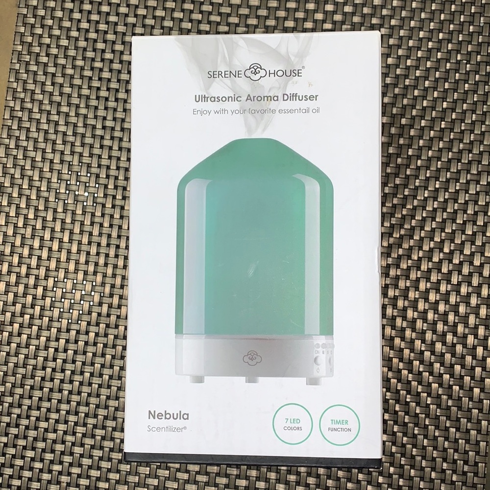 Ultrasonic aroma diffuser